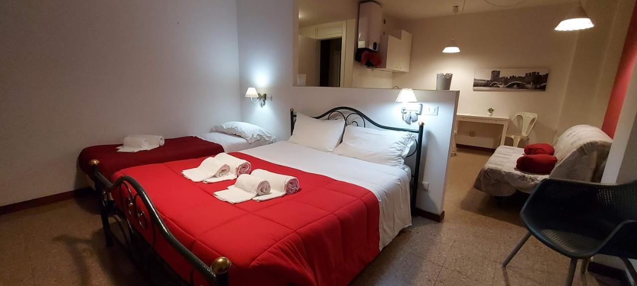 Marconi Rooms Loggia Delle Erbe Verona Exterior foto